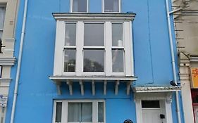Lawn View Apartment